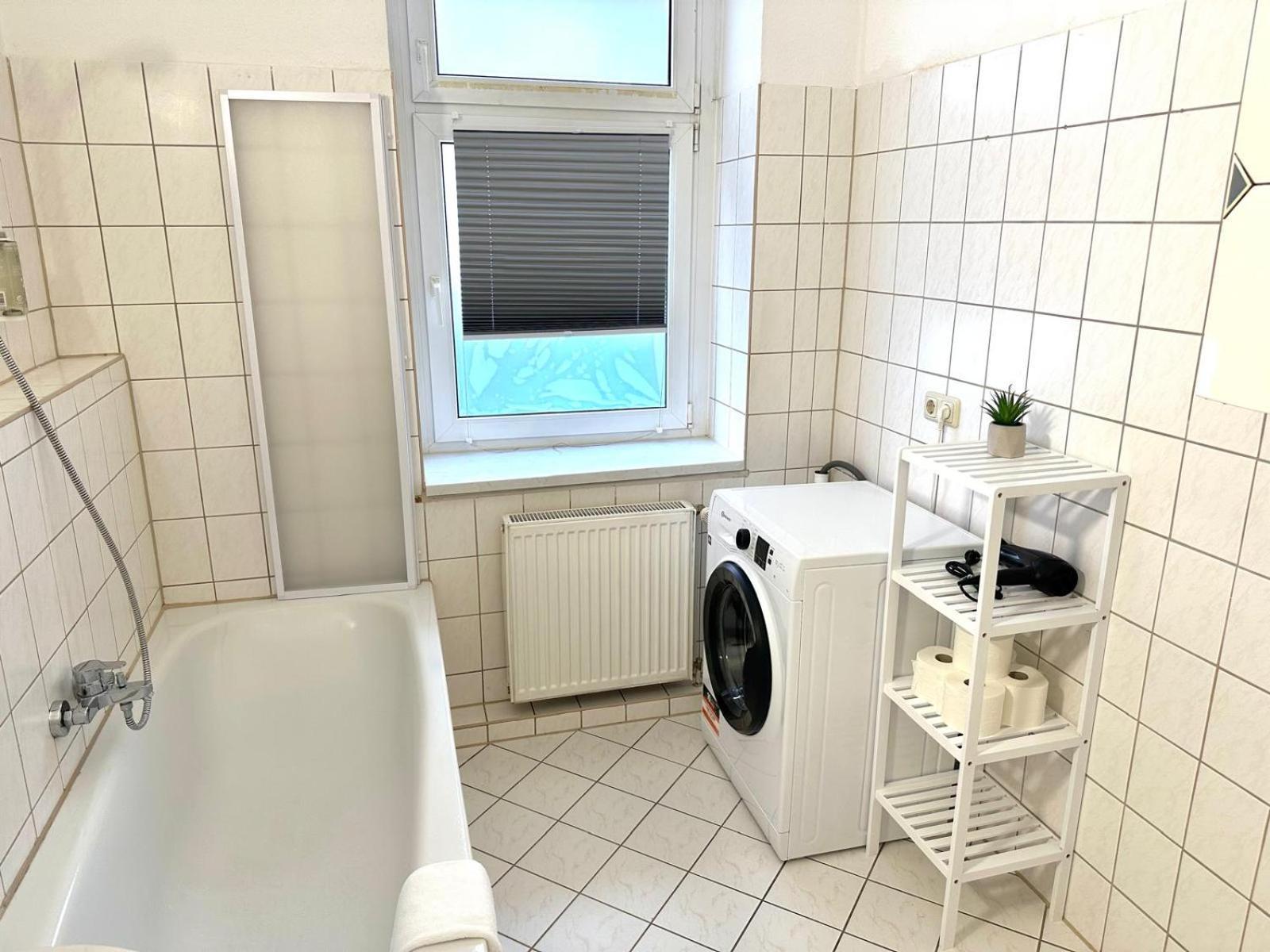 ארפורט Raha Apartments - Grosses 3 Z-Apartment - Erdgeschoss - Domplatz - Vollausstattung מראה חיצוני תמונה